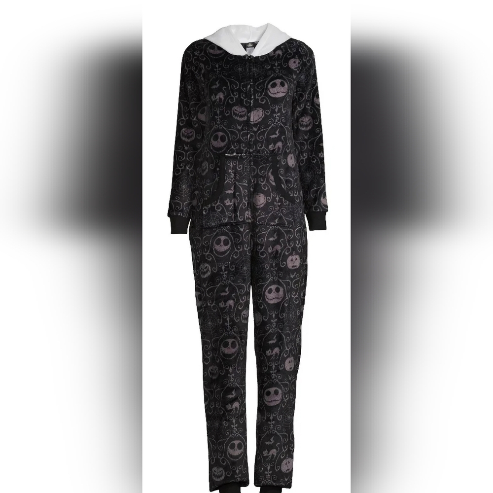 Black and Gray Patterned Pajama Set